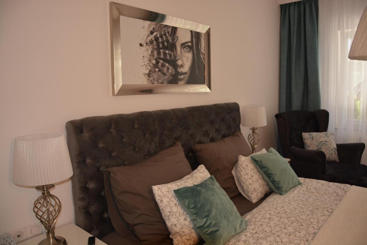 Apartament Na Lesnej โปเบียโรโว ภายนอก รูปภาพ