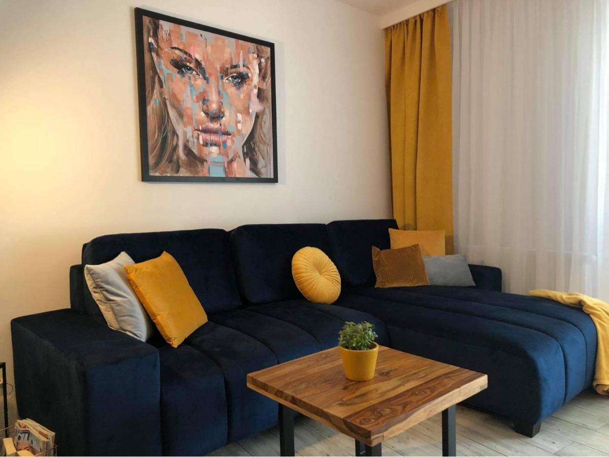 Apartament Na Lesnej โปเบียโรโว ภายนอก รูปภาพ