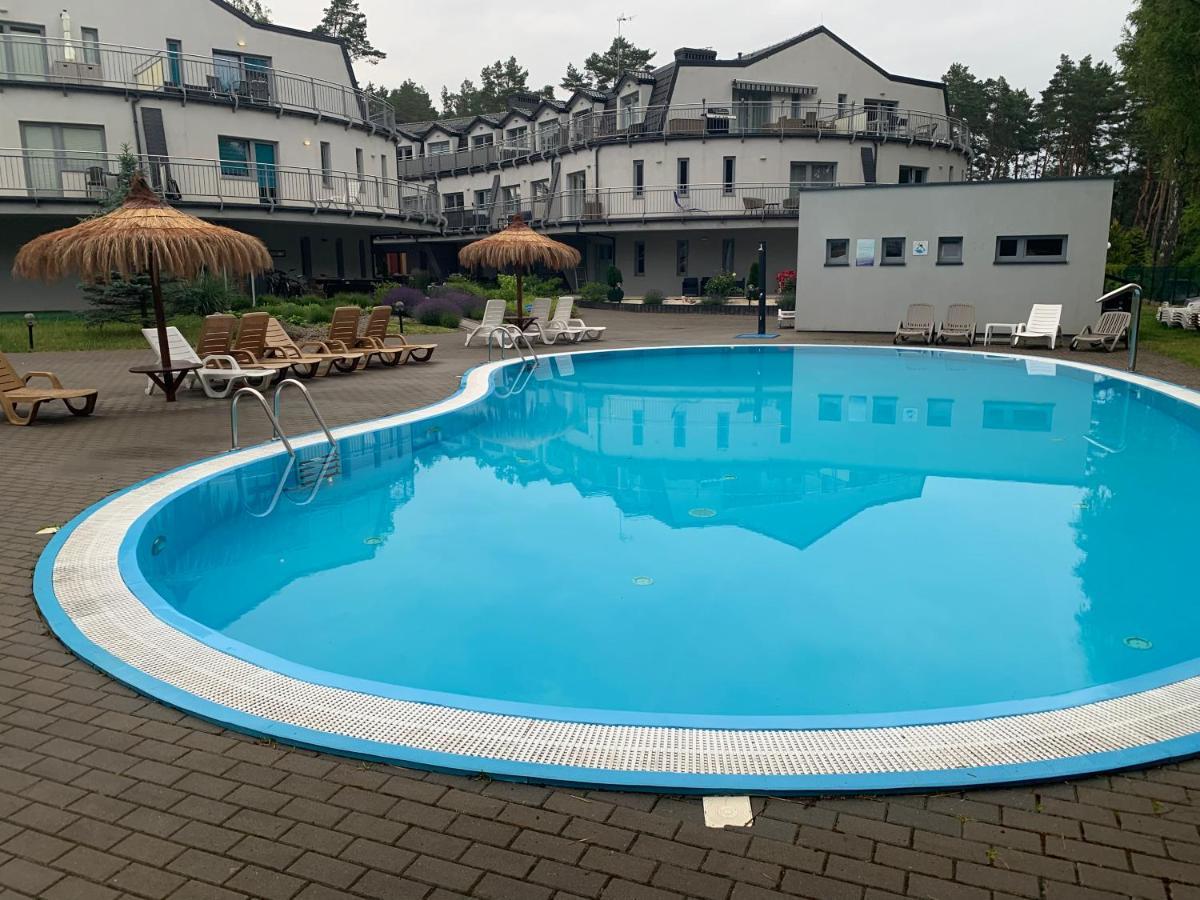 Apartament Na Lesnej โปเบียโรโว ภายนอก รูปภาพ